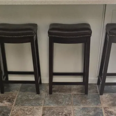 Sale Photo Thumbnail #22: Saddle bar stools
