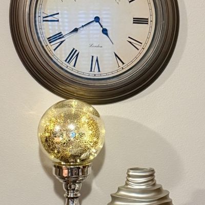 Sale Photo Thumbnail #274