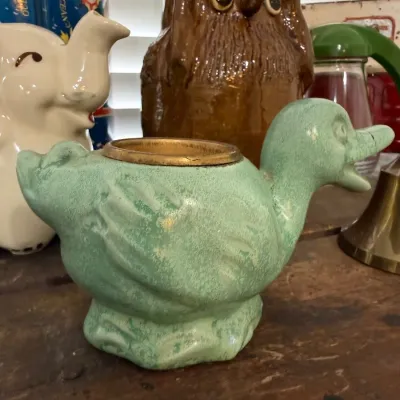 Green pottery duck planter