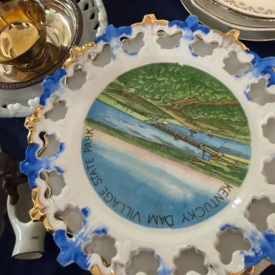 Kentucky Dam Village State Park reticulated souvenir plate