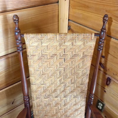 Traditional Woven Cane Wooden Rocking Chair (LR2-SF)