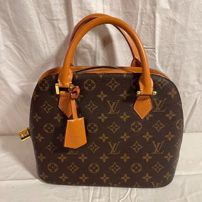 Louis Vuitton Monogram Alma Handbag with Dust Bag (PBC1-KA)
