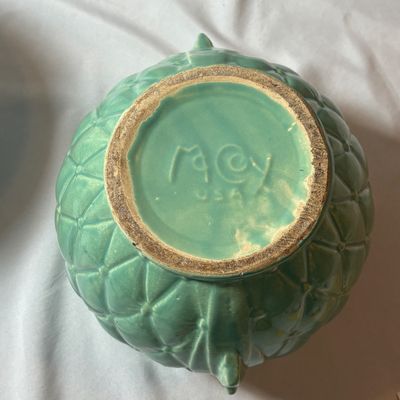 McCoy Pottery Diamond-Quilted Pots (LR3-SF)
