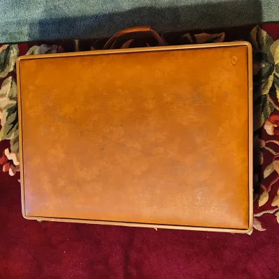 Set of Three Hartmann Leather Suitcases (P-ES)