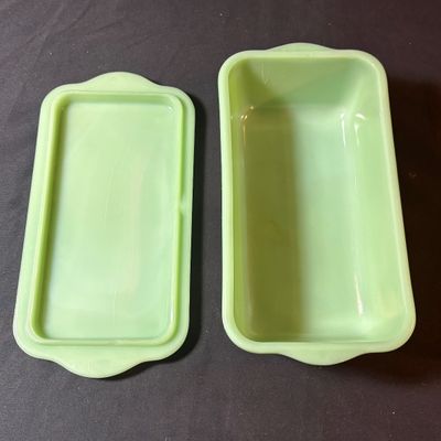 Vintage Refrigerator Storage Ft. Fire King Jadeite Philbe Loaf Pan (LR1-SF)