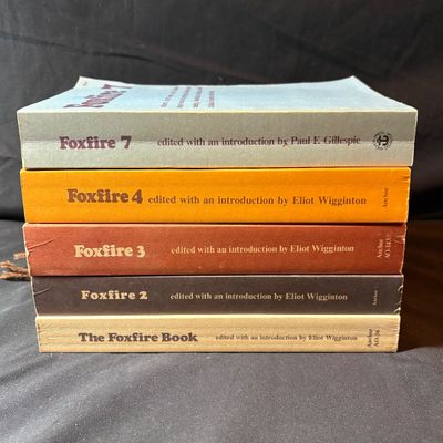 Large Collection of Foxfire Books (LR1-SF)