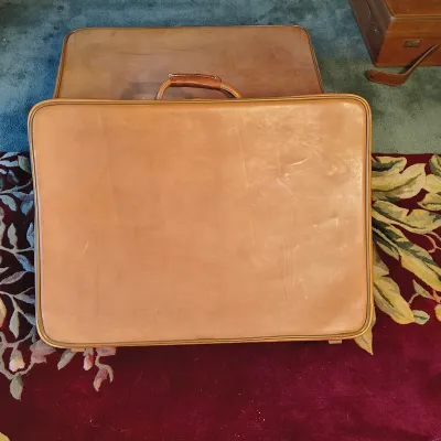 Set of Three Hartmann Leather Suitcases (P-ES)