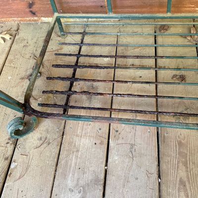 Vintage Style Green Wrought Iron Baker's Rack (BP-SF)