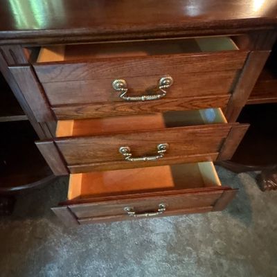 Claw Footed Wooden Sideboard (LR2-SF)