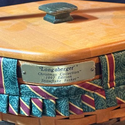 Lidded Longaberger Baskets (LR2-SF)