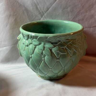 McCoy Pottery Diamond-Quilted Pots (LR3-SF)
