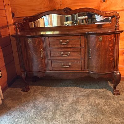 Claw Footed Wooden Sideboard (LR2-SF)