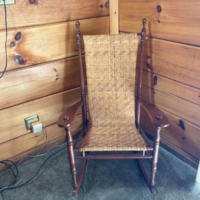 Traditional Woven Cane Wooden Rocking Chair (LR2-SF)