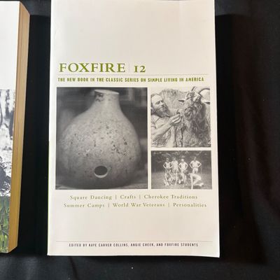 Large Collection of Foxfire Books (LR1-SF)