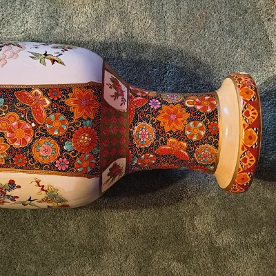 Large Asian Porcelain Peacock Vase with Footed Black Wooden Base (P-ES)