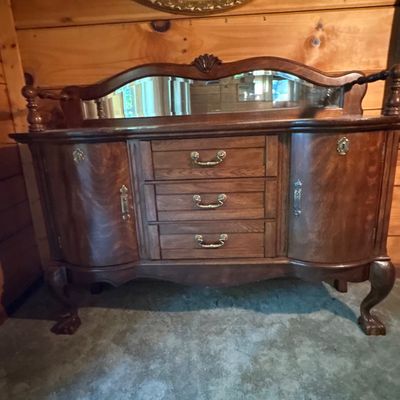 Claw Footed Wooden Sideboard (LR2-SF)