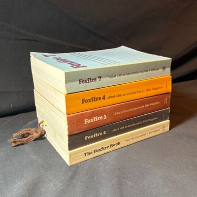 Large Collection of Foxfire Books (LR1-SF)