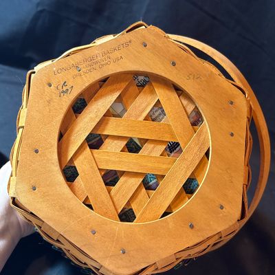 Lidded Longaberger Baskets (LR2-SF)