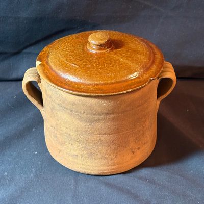 Earth Toned Pottery Ft. Brown Pottery, StoneWave, & More (LR1-SF)