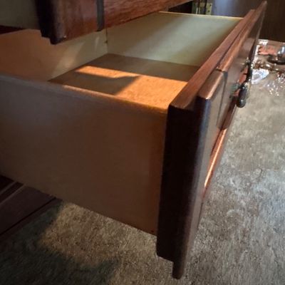 Claw Footed Wooden Sideboard (LR2-SF)