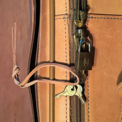 Set of Three Hartmann Leather Suitcases (P-ES)