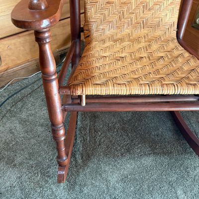 Traditional Woven Cane Wooden Rocking Chair (LR2-SF)