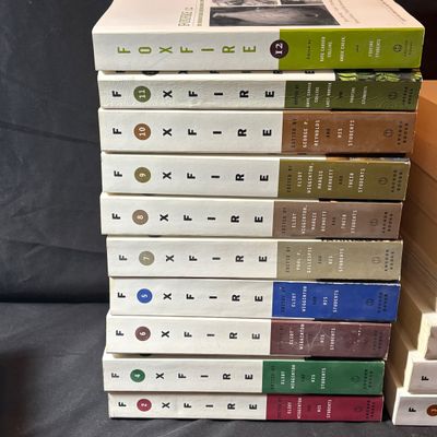 Large Collection of Foxfire Books (LR1-SF)