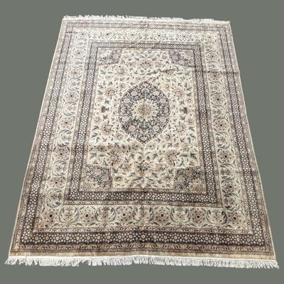 Sale Photo Thumbnail #145:     Sophisticated ivory rug with an intricate medallion and finely detailed border.
