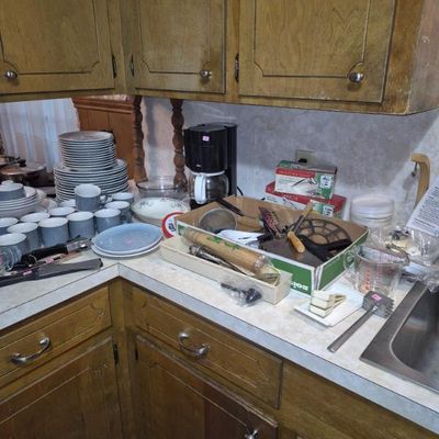 Estate sale photo