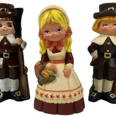 Set of 3 Vintage Pilgrim Figurines – Hand-Painted Thanksgiving Fall Holiday Décor