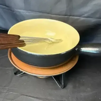 Fondu Pot And Forks