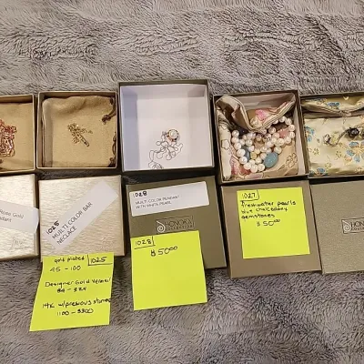 Sale Photo Thumbnail #190