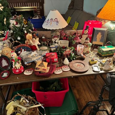 Estate sale photo