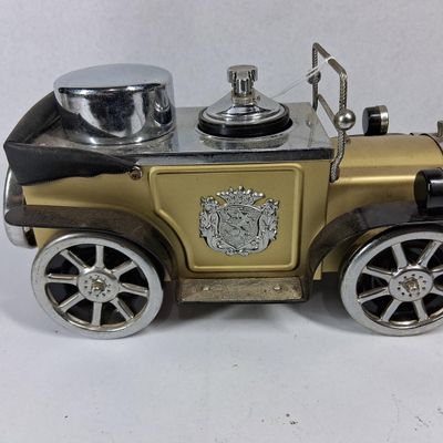 Sale Photo Thumbnail #131: Vtg Gold Metal Car Lighter & Holder