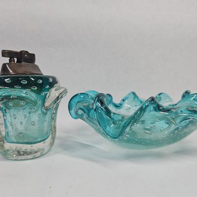 Sale Photo Thumbnail #31: Pair Turquoise Bullicante Glass Smokers