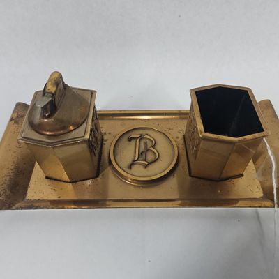 Sale Photo Thumbnail #10: Hyde Park Brass Tone Desk Smoking Trio