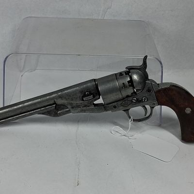 Sale Photo Thumbnail #293: Denix 1860 Civil War Revolver Replica