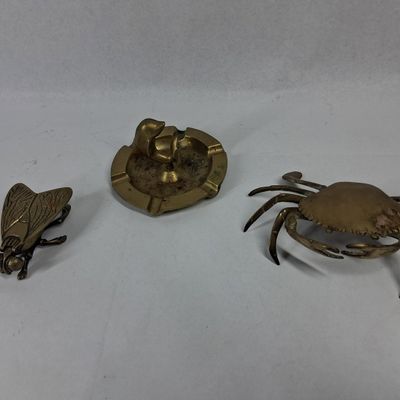 Sale Photo Thumbnail #190: 3 Brass Animal Novelty Ashtrays & Boxes
