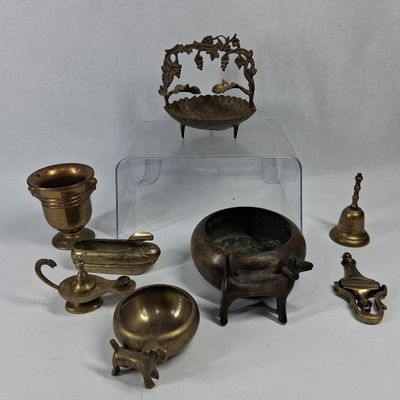 Sale Photo Thumbnail #225: Set 8 Chinese Export Cast Brass Objects