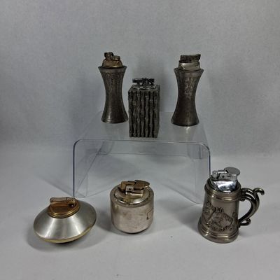Sale Photo Thumbnail #177: Colibri & Delli Metal Table Lighters