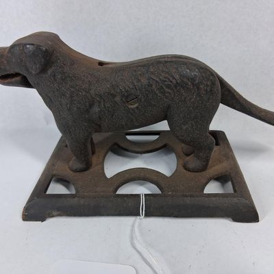 Sale Photo Thumbnail #68: Cast Iron Mechanical Dog Nutcracker