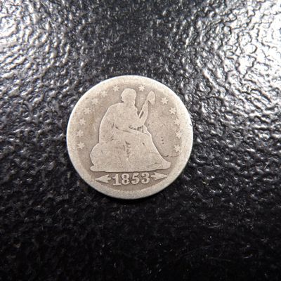 1853 W/ARROWS SEATED LIBERTY SILVER QUARTER