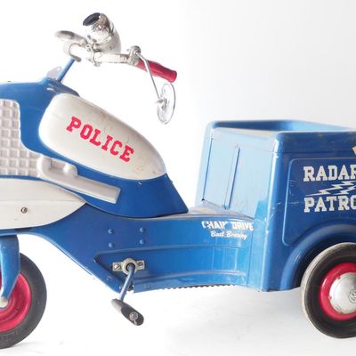Sale Photo Thumbnail #295: Murray Police Radar Patrol pedal cycle