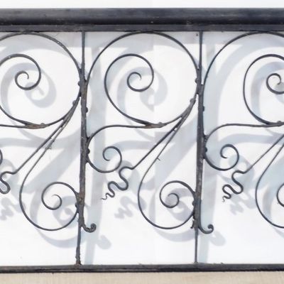 Sale Photo Thumbnail #132: Section of cast iron fence