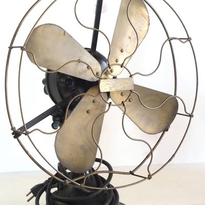 Sale Photo Thumbnail #332: Century Model 152 desk fan