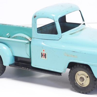 Sale Photo Thumbnail #150: Tru-Scale International step-side pickup