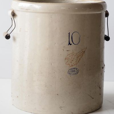 Sale Photo Thumbnail #230: 10-gallon Red Wing crock with handles