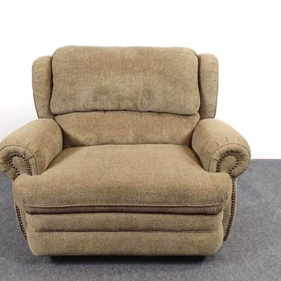 Sale Photo Thumbnail #526: Lane Home Furniture Oversized Recliner