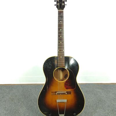 Sale Photo Thumbnail #327: Gibson Acoustic Guitar