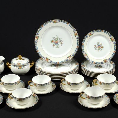 Sale Photo Thumbnail #45: Limoges "Vignaud" Dinner Service